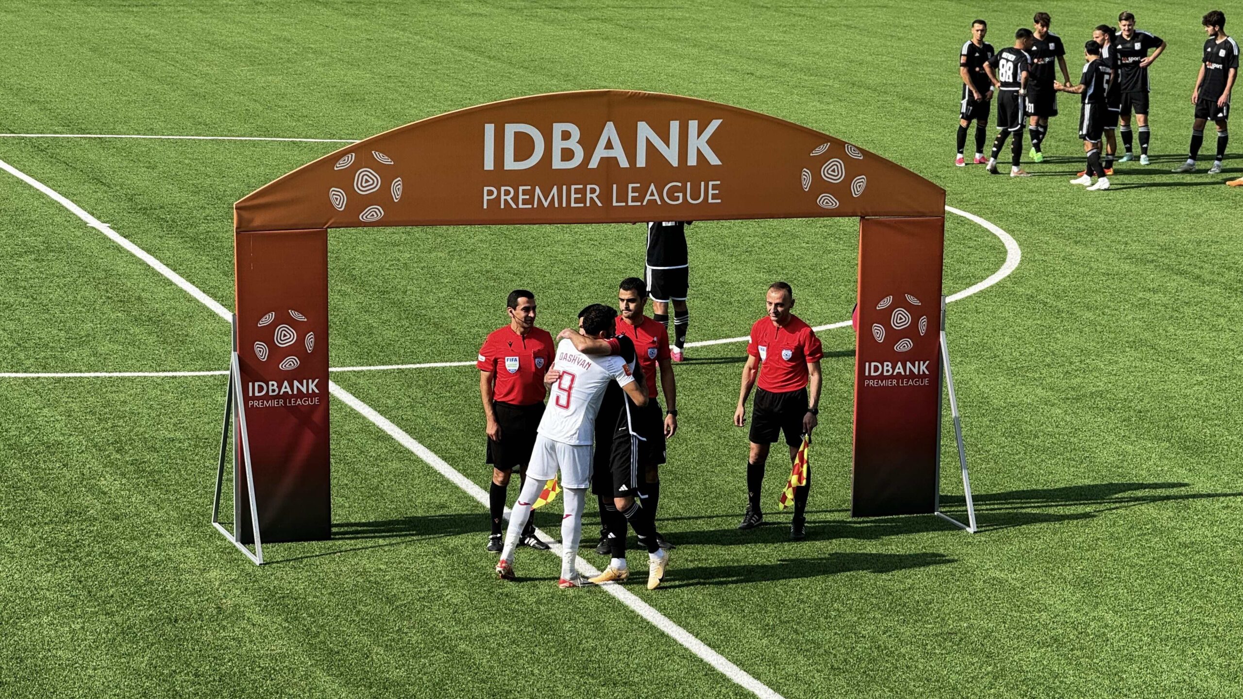 Արհեստական խոտածածկի գործոնը վճռորոշ եղավ չեմպիոնական մրցավազքում. ՀՊԼ