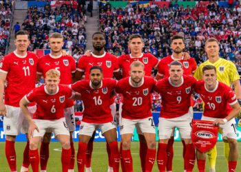 DUESSELDORF,GERMANY,17.JUN.24 - SOCCER - UEFA EURO 2024, group stage, Austria vs France. Image shows the team of AUT with behind: Michael Gregoritsch, Stefan Posch, Kevin Danso, Maximilian Woeber, Florian Grillitsch and Patrick Pentz; front: Nicolas Seiwald, Phillipp Mwene, Konrad Laimer, Marcel Sabitzer and Christoph Baumgartner (AUT). Photo: GEPA pictures/ Johannes Friedl