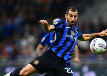 MILAN, ITALY - OCTOBER 05:  Henrikh Mkhitaryan of FC Internazionale in action during the Serie A match between FC Internazionale and Torino at Stadio Giuseppe Meazza on October 05, 2024 in Milan, Italy. (Photo by Mattia Pistoia - Inter/Inter via Getty Images)