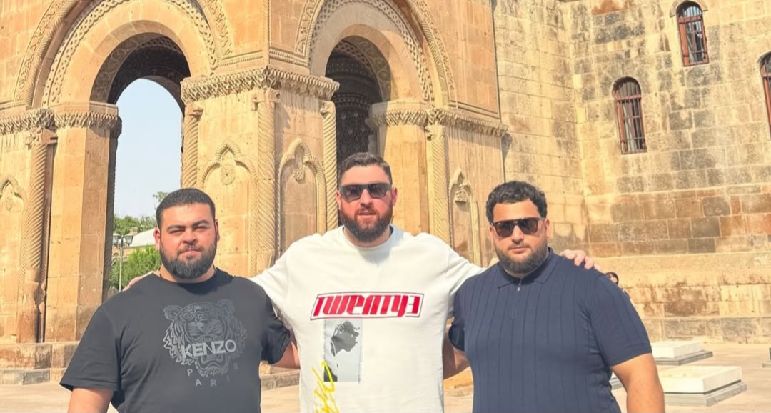 📷 Լաշա Տալախաձեն Հայաստանում է․ վրացին կնոջ հետ ներկա է գտնվել Ջենիֆեր Լոպեսի համերգին