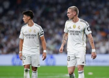 Arda Guler of Real Madrid and Franco Mastantuono of Real Madrid participate in the La Liga 2025/26 match between Real Madrid and Osasuna at Santiago Bernabeu Stadium in Madrid, Spain, on August 19. (Photo by Guillermo Martinez/NurPhoto via Getty Images)